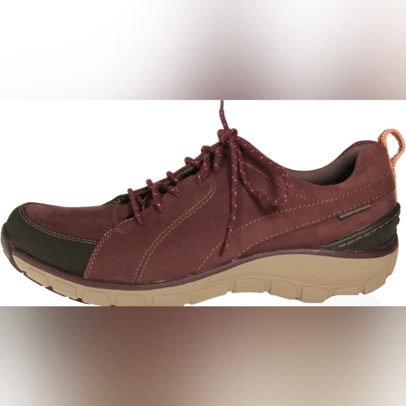 Clarks~Wavewalk Waterproof Leather Plum Walking Shoes Sneakers - Picture 15 of 15